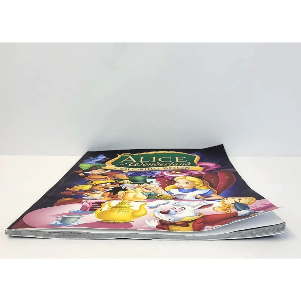 Alice In‎ Wonderland Coloring Book Lewis Carroll Purple Paperback Fantasy